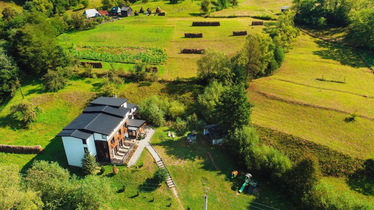 Talhaus Hotel Vişeu de Sus Buitenkant foto