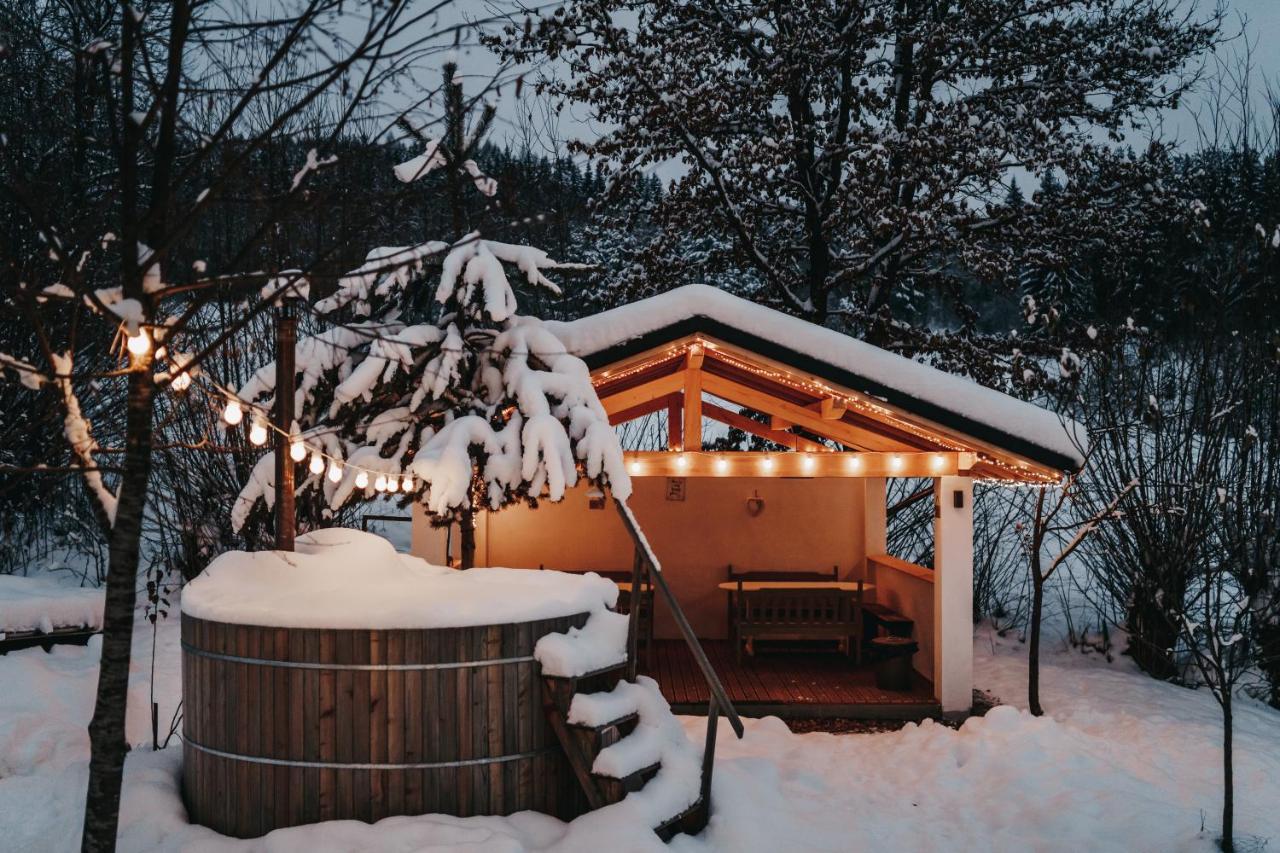 Talhaus Hotel Vişeu de Sus Buitenkant foto