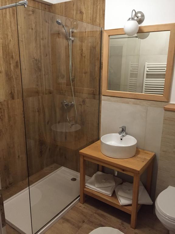 Talhaus Hotel Vişeu de Sus Buitenkant foto