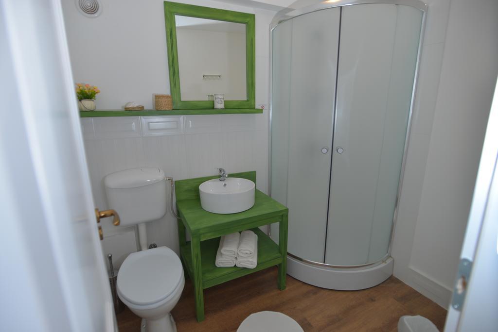 Talhaus Hotel Vişeu de Sus Buitenkant foto